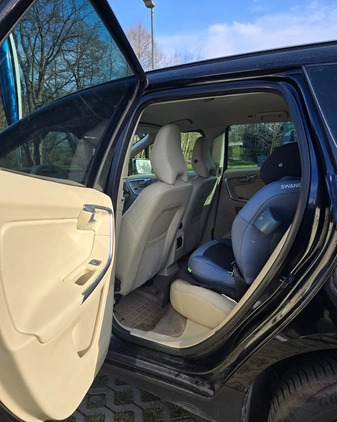 Volvo XC 60 cena 47000 przebieg: 415000, rok produkcji 2013 z Ustka małe 67